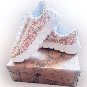 FREE PEOPLE Catch Me If You Can Crochet Platform Sneaker - Pink Combo